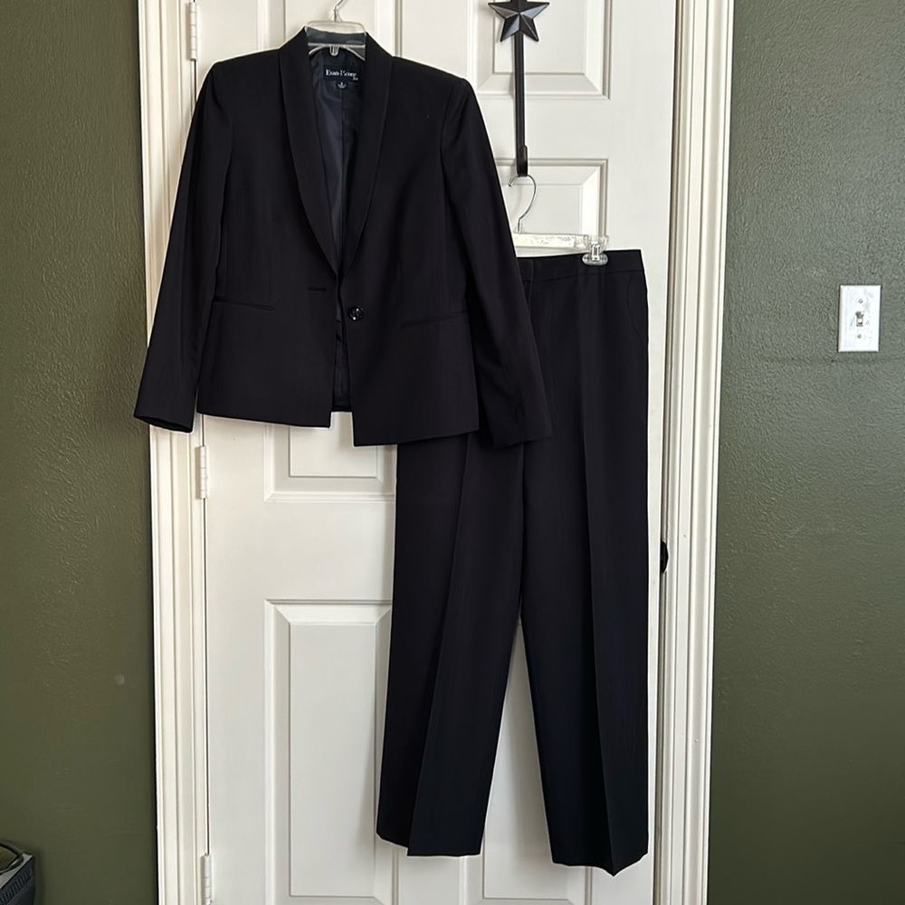 Charcoal Gray Evan Picone Suit Set